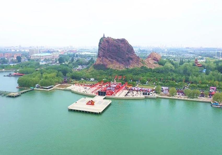 2023辽宁·营口望儿山母爱文化节暨第二十八届辽宁·营口望儿山母亲节开幕