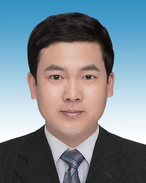 张宇　区政府党组成员、副区长