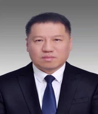 刘成刚　区政府副区长、公安局长